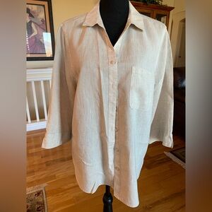 Chico's Light Tan No-Iron Shirt Size 3